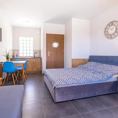 Mily Zakatek Apartamento