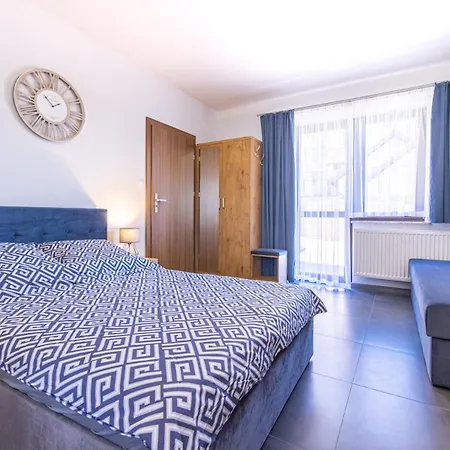 Mily Zakatek Apartamento