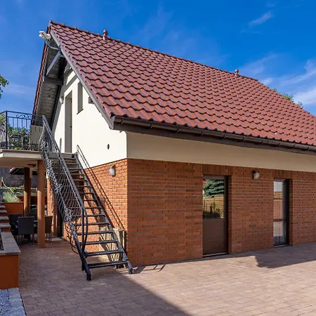 Mily Zakatek Apartamento *