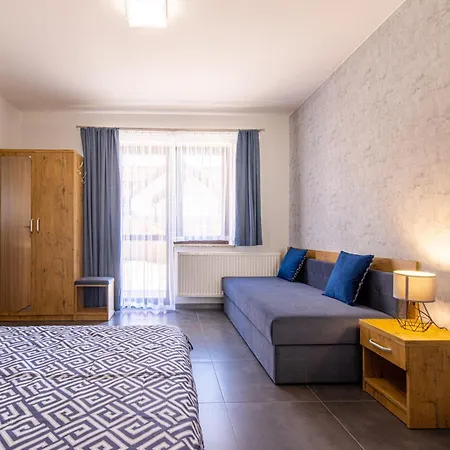 Mily Zakatek Apartamento