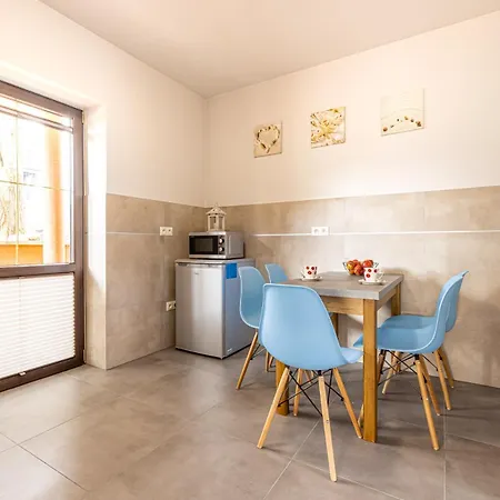 Mily Zakatek Apartamento *